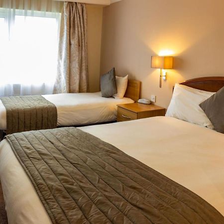 Britannia Leeds Bradford Airport Hotel Bramhope Buitenkant foto