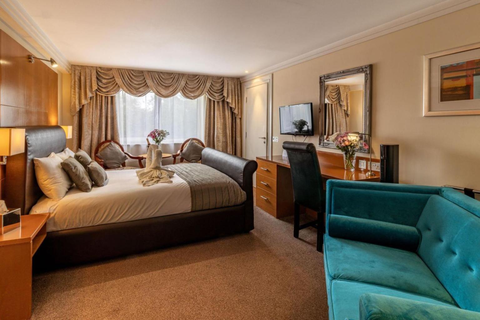 Britannia Leeds Bradford Airport Hotel Bramhope Buitenkant foto