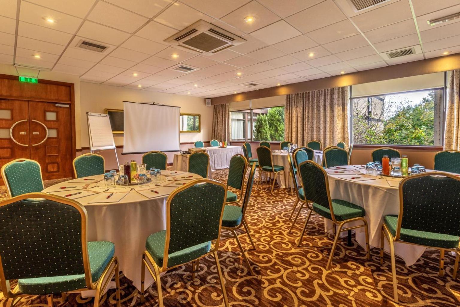 Britannia Leeds Bradford Airport Hotel Bramhope Buitenkant foto