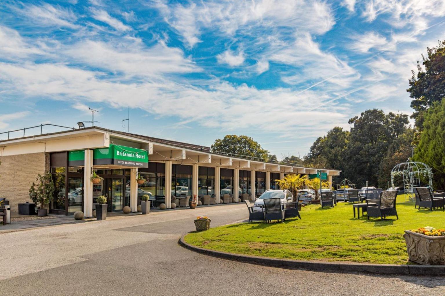 Britannia Leeds Bradford Airport Hotel Bramhope Buitenkant foto